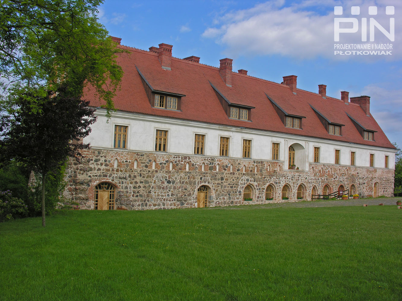 Hotel w budynku klasztoru cysterskiego w Cedyni